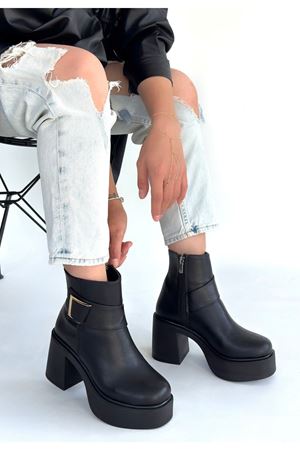 Lonji Siyah Cilt Topuklu Bot