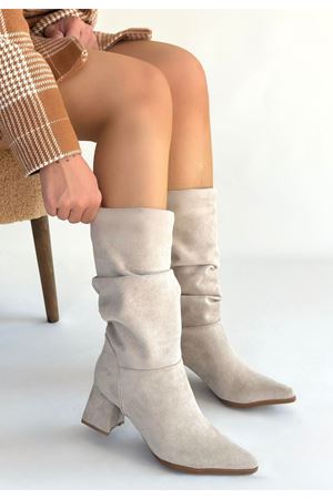 Titen Bej Süet Körüklü Topuklu Çizme