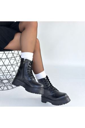 Jonni Siyah Cilt Bağcıklı Bot