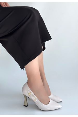 Motya Bej Rugan Topuklu Ayakkabı