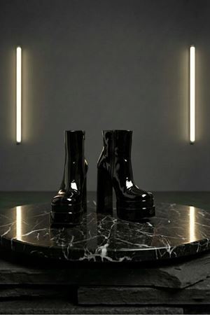 Vegaaa Siyah Rugan Kare Burun Çift Platform Kalın Topuklu Kadın Bot