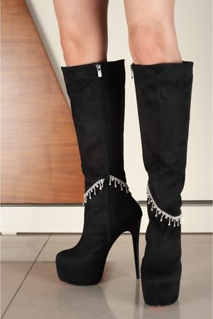 Meysi Taş Detaylı Siyah Süet Yüksek Topuklu Çizme