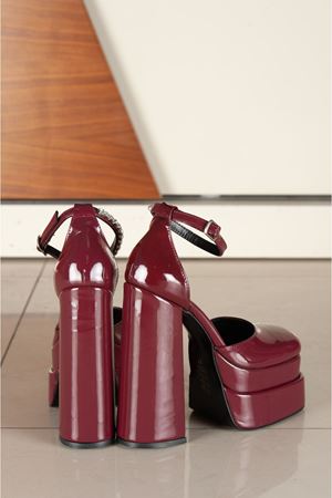 Figooo Bordo Rugan Çift Platformlu Kalın Topuklu Kadın Ayakkabı / Bilekten Bağlamalı Küt Burun