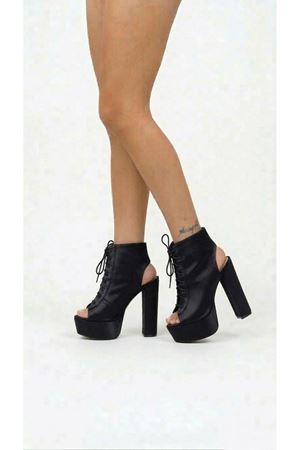 Elara Siyah Cilt Platform Arka Açık Tasarım Kadın Ayakkabı