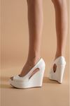 Cosef Beyaz Cilt Dolgu Topuklu Kadın Ayakkabı